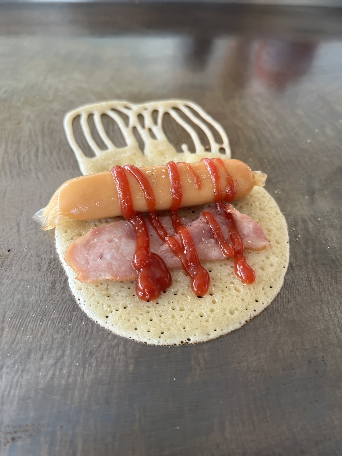 สโมกกี้หนังกรอบ + เบคอน